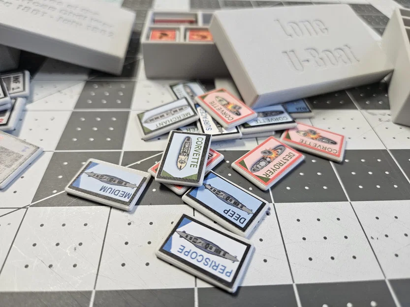 Bộ đế 2mm và hộp đựng cho thẻ đếm game Lone U-Boat - Image 1