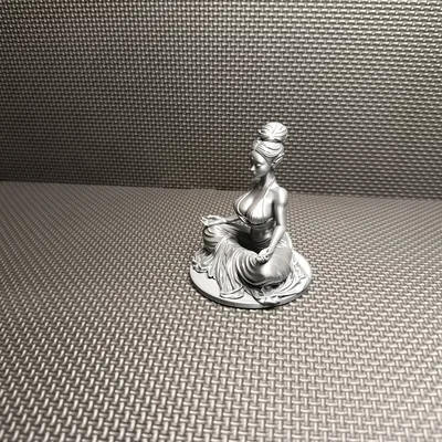 Meditation – Nữ Thần Zen Quyến Rũ