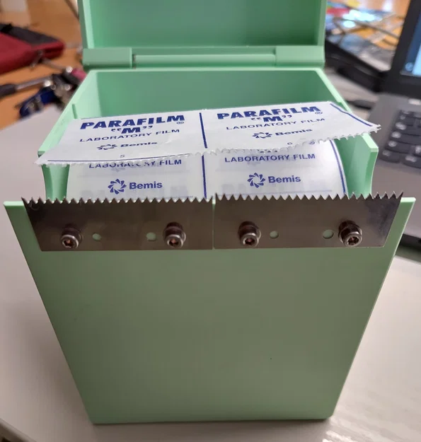 Hộp đựng Parafilm "M" tích hợp lưỡi cắt - Image 2