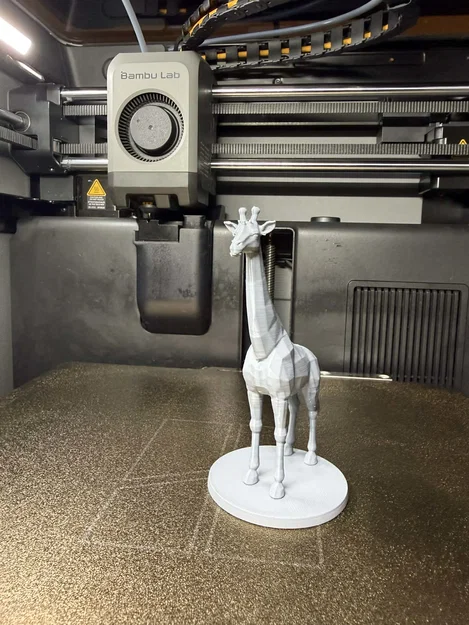 Tượng Hươu Cao Cổ Low Poly – Mô hình in 3D trang trí bàn làm việc - Image 2