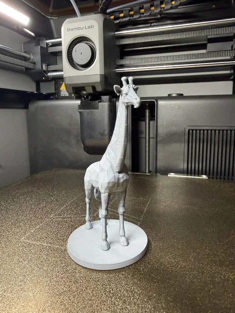 Tượng Hươu Cao Cổ Low Poly – Mô hình in 3D trang trí bàn làm việc - Image 6