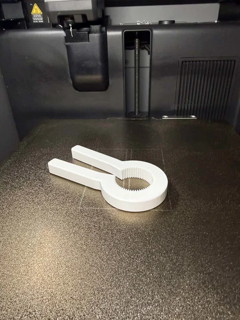 Dụng cụ mở nắp chai PET công thái học – Cầm nắm dễ dàng - Image 5