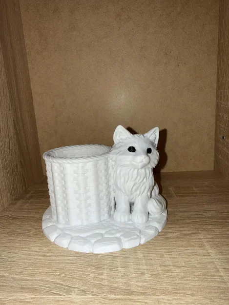 Ống Đựng Bút Mèo Con Dễ Thương – Vật Dụng Trang Trí Bàn Làm Việc - Image 1