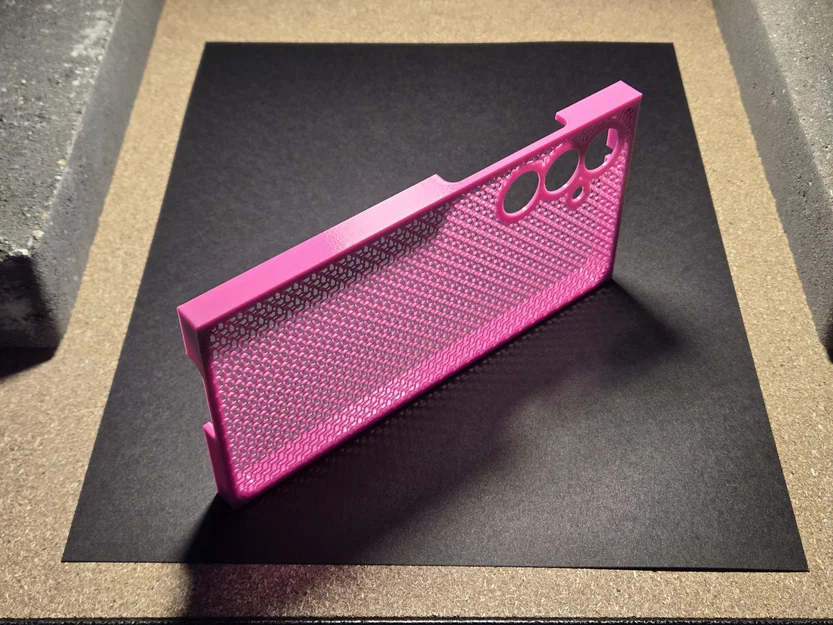 Ốp lưng 3D dạng lưới cho Samsung Galaxy S24+ (GS24+ Cases) - Image 3