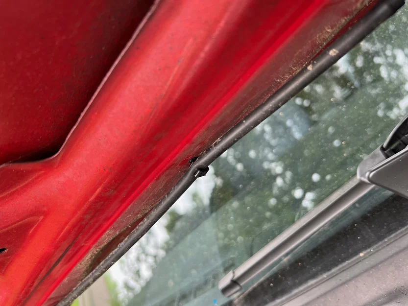 Kẹp giữ đường ống nước rửa kính xe Mazda NA Miata - Image 2