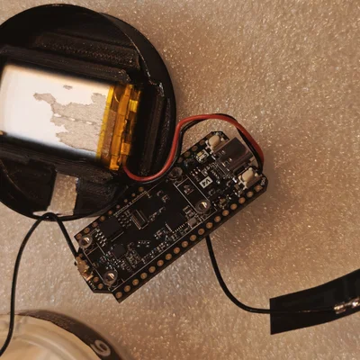 Heltec V4 Zynode - Node Meshtastic trong hộp ZYN