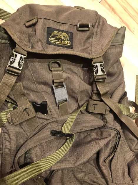 Ngàm gắn Apple AirTag cho hệ thống MOLLE và dây đai 25mm - Image 5