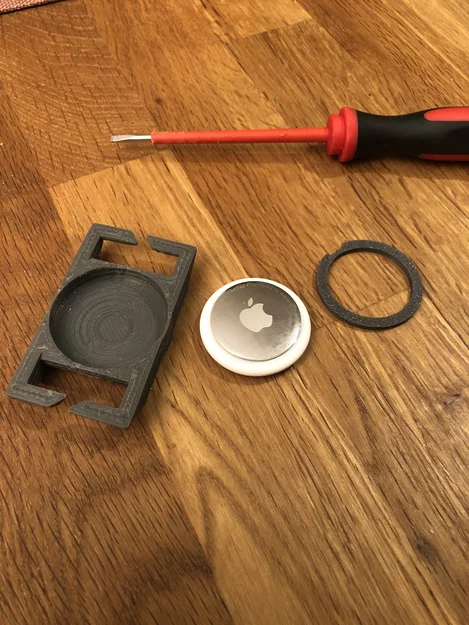 Ngàm gắn Apple AirTag cho hệ thống MOLLE và dây đai 25mm - Image 7