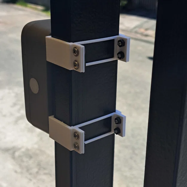 Ngàm gắn RAK Unify Enclosure trên thanh 1x2" theo chiều dọc - Image 3