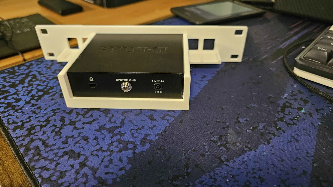 Giá treo 10" Rack Mount cho D-Link DGS1005P & DGS1008P - Image 1