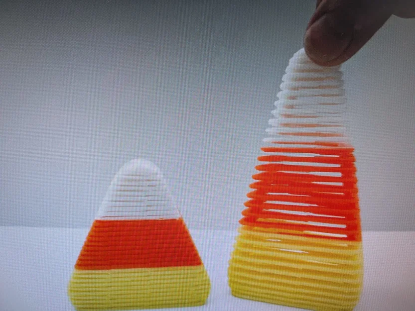 Mô hình đồ chơi Kẹo Ngô (Candy Corn) co giãn cực xinh xắn - Image 1