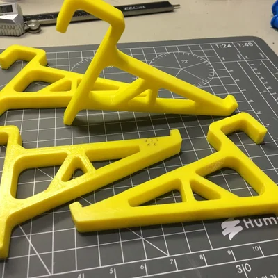 Móc treo khung cầu ong (Bee Hive Frame Hangers)