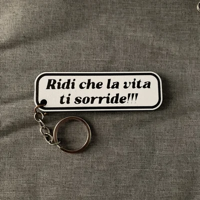 Cứ cười lên vì cuộc đời sẽ mỉm cười lại với bạn!!!