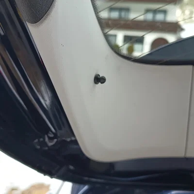 Chốt giữ tấm chắn cốp cho xe FIAT TIPO 2016