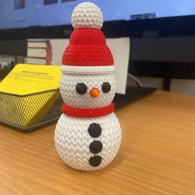 Mô hình người tuyết đan len Buildable Knitted Penguin in 3D đẹp mắt