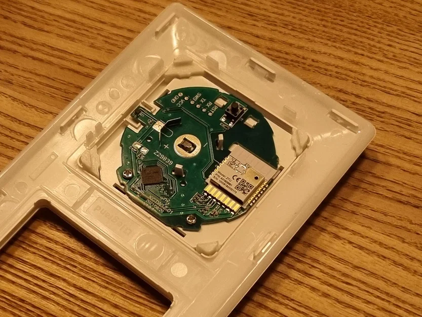 Khung ốp cảm biến nhiệt độ KCTW1Z-02 gắn tường Legrand Valena Life - Image 2