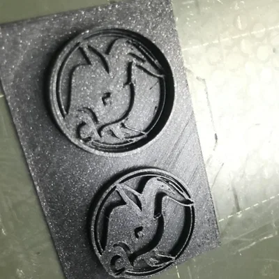 Khuôn đổ chocolate - Phiên bản logo Bò Tót