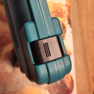 Khóa cài thay thế cho hộp đựng mũi khoan Makita D-47226