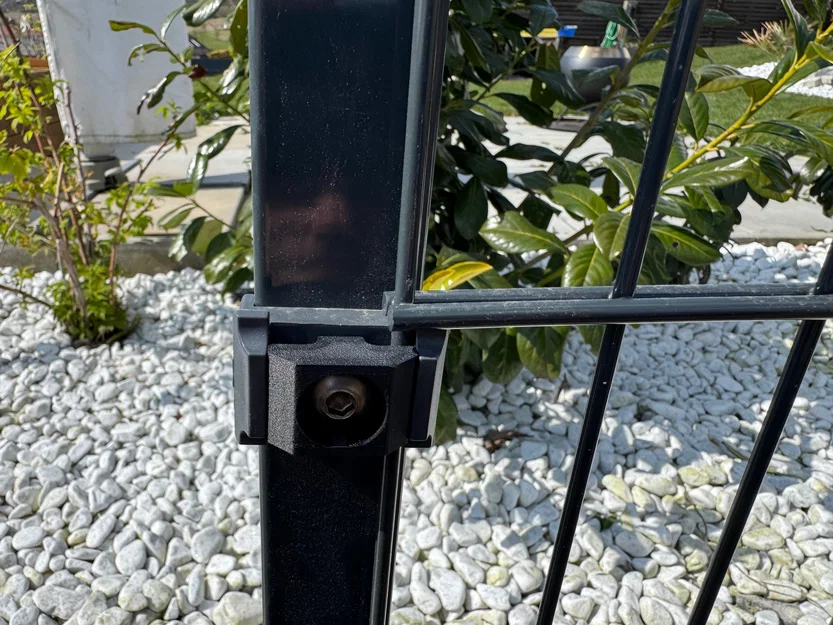 Kẹp Cố Định Hàng Rào Lưới Thép (Doppelstabmatten) Bền Chắc - Image 2