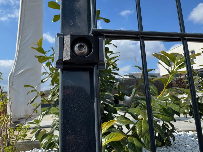 Kẹp Cố Định Hàng Rào Lưới Thép (Doppelstabmatten) Bền Chắc - Image 3