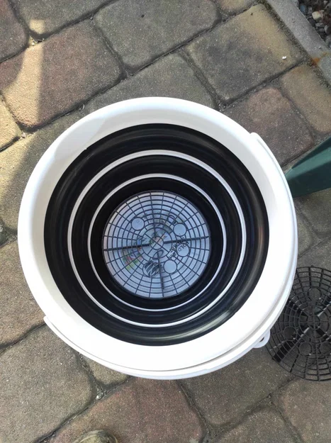 Lưới lọc cặn (Grit Guard) cho xô rửa xe - Image 2