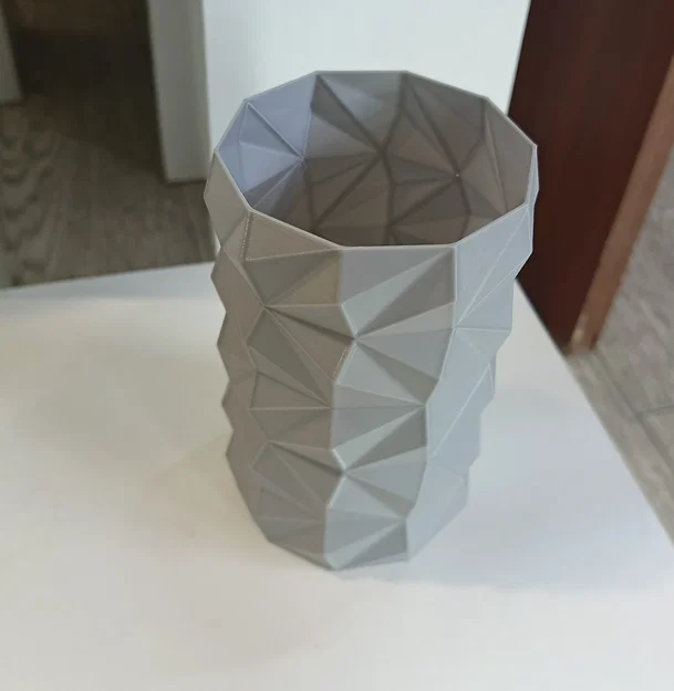Mẫu bình hoa đa giác (Polygonal Vase) in 3D đẹp và hiện đại - Image 1