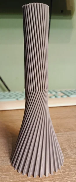 Bình hoa xoắn ốc 3D hiện đại - Thiết kế trang trí độc đáo - Image 3