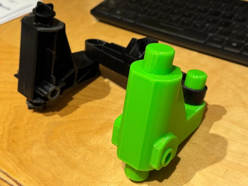 Khớp trục xoay trái/phải cho xe chòi chân BIG Bobby Car - Image 8