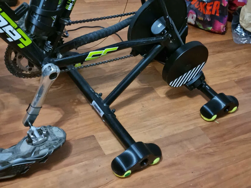 Đế lót chân bằng bóng tennis cho máy tập Van Rysel D100 (ống 40.3 mm) - Image 1