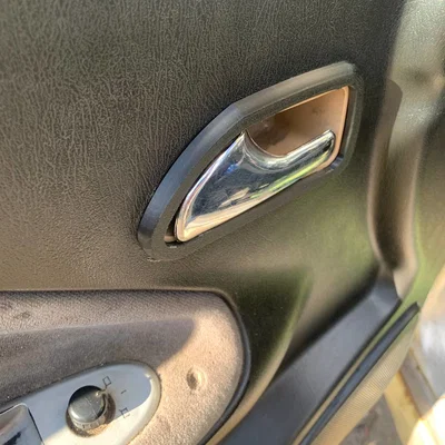 Ốp trang trí tay nắm cửa trong xe Chery Amulet (A11/A15)