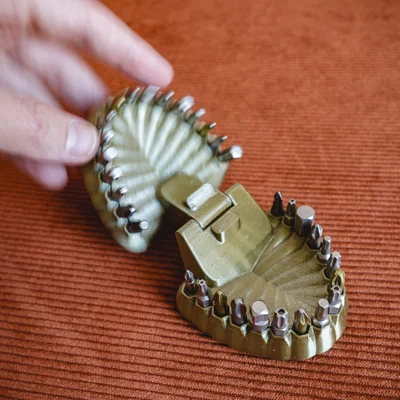 Hộp đựng mũi vít hình hàm răng (Print-in-place)