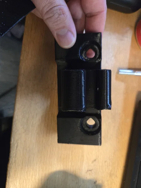 Giá đỡ yên tương thích cho máy cắt cỏ Ryobi T42Li 80V - Image 4