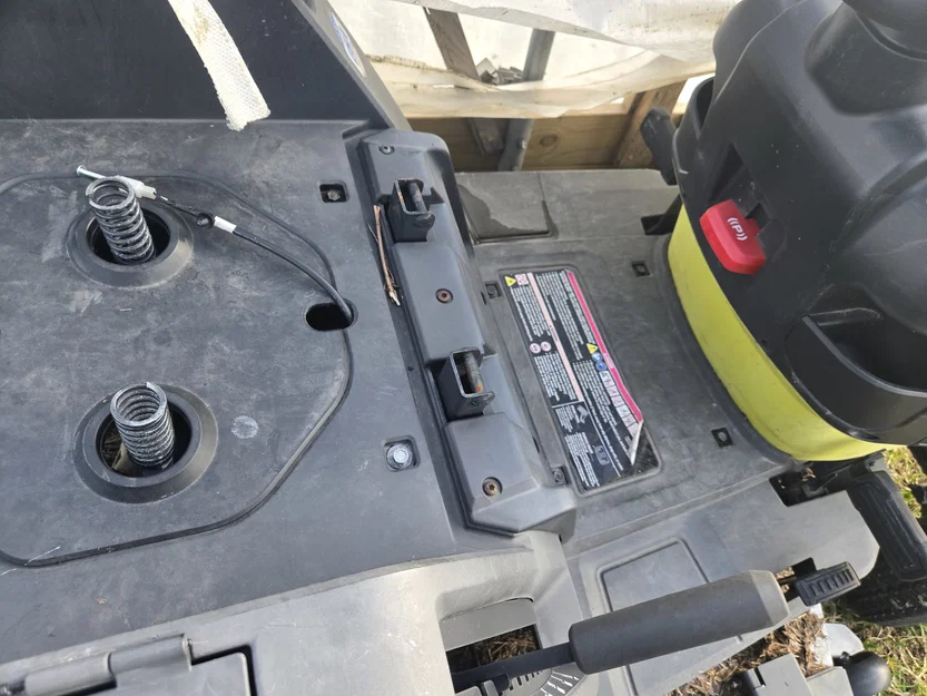 Giá đỡ yên tương thích cho máy cắt cỏ Ryobi T42Li 80V - Image 11