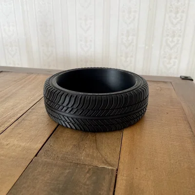 Khay đựng đồ hình lốp xe 3D cực chất cho góc làm việc