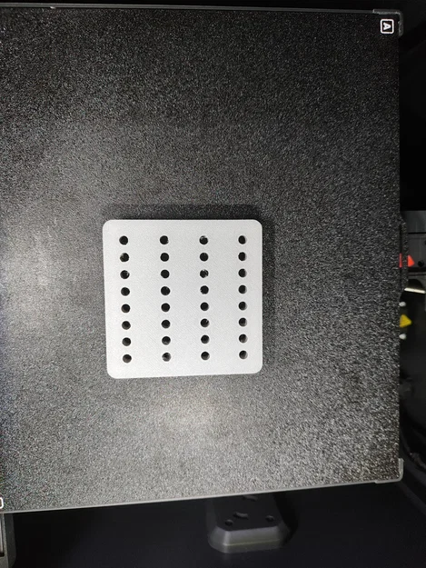 Tấm đế gắn Mounting Plate 80x80mm đa năng cho máy in 3D - Image 2