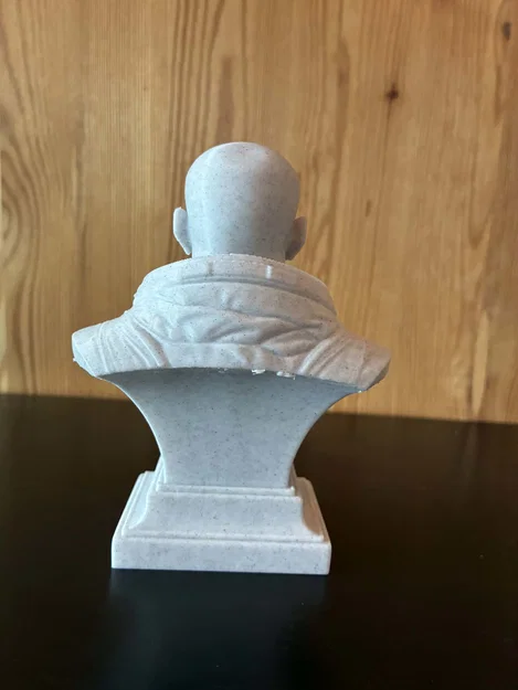 Tượng bán thân Buzz Edwin Eugene Aldrin Jr. - Image 3