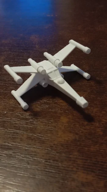 Mô hình tàu vũ trụ Low-poly kiểu Star Wars (X-wing) cho in 3D - Image 2