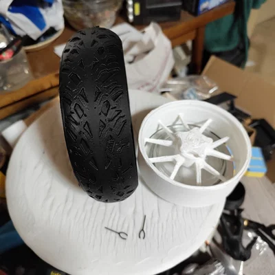 Gạt tàn thuốc hình bánh xe mô tô