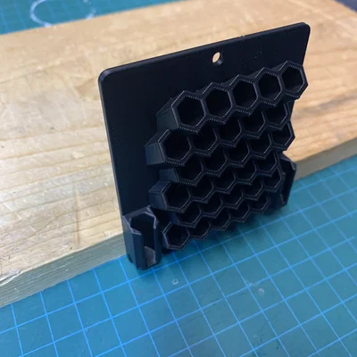 Honeycomb Wall - Giá đỡ 32 đầu vít lục giác