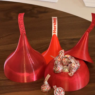 Bát đựng kẹo hình Hershey Kiss