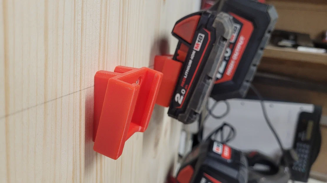 Giá treo pin Milwaukee M18 - Phụ kiện 3D cho xưởng gọn gàng - Image 1