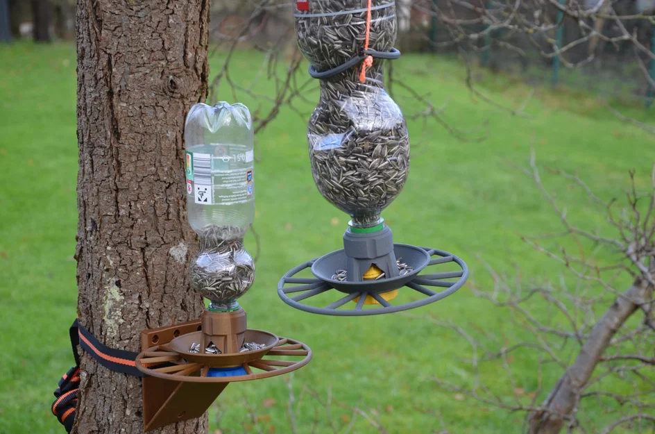Máng ăn cho chim (Bird Feeder) - Image 1