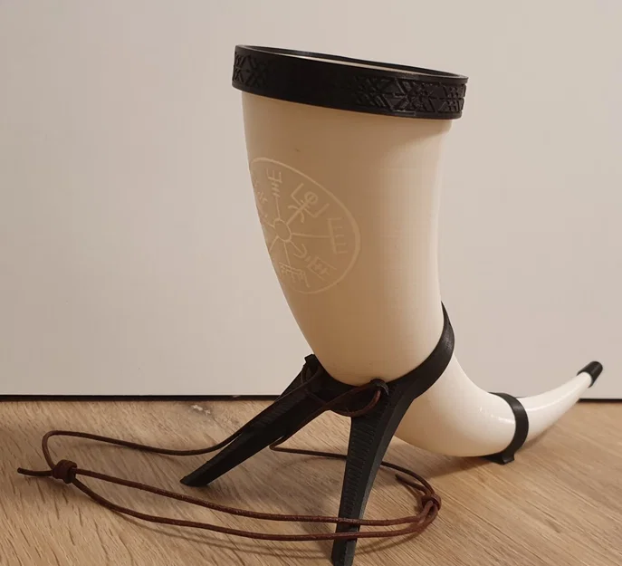 Sừng uống rượu Viking (Viking Drinking Horn) - Bản in 3D 0.5 lít - Image 1
