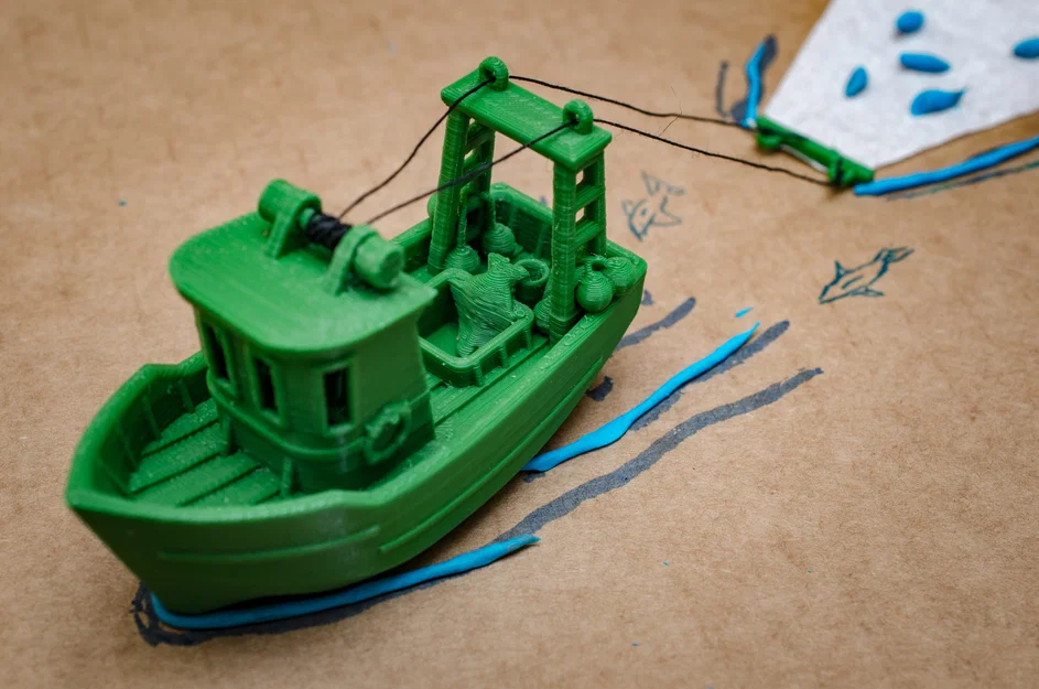 Mô hình tàu đánh cá nhỏ FIN - Image 3