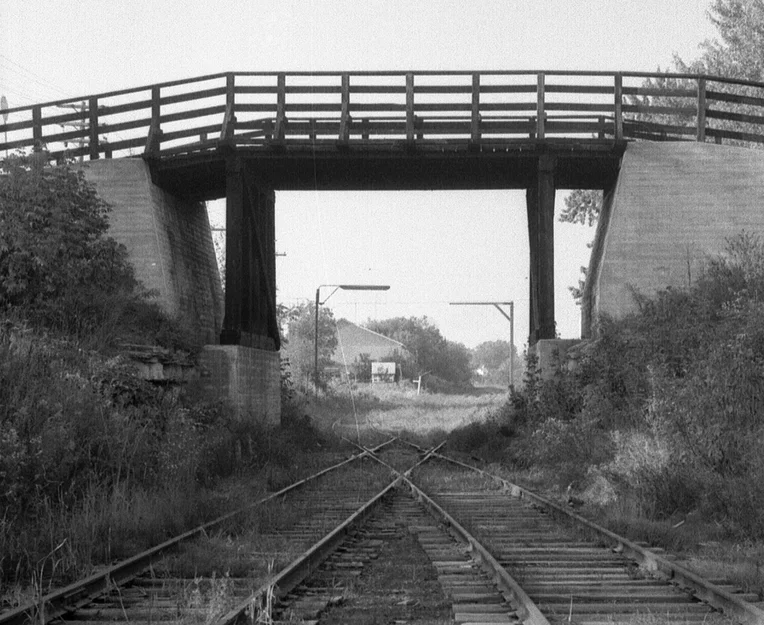 Mô hình cầu đường sắt N Scale River Street - Image 2