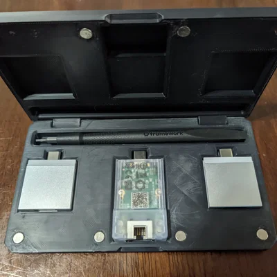 Hộp Đựng Thẻ Mở Rộng Laptop Framework (Dạng Bản Lề)