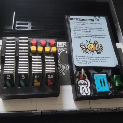 Khay đựng Bomb Busters chia làm hai phần, phù hợp cho máy in Prusa Mini [FreeCAD]