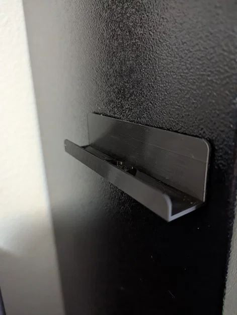 Giá treo điện thoại gắn tường nhỏ gọn in 3D tiện lợi - Image 1