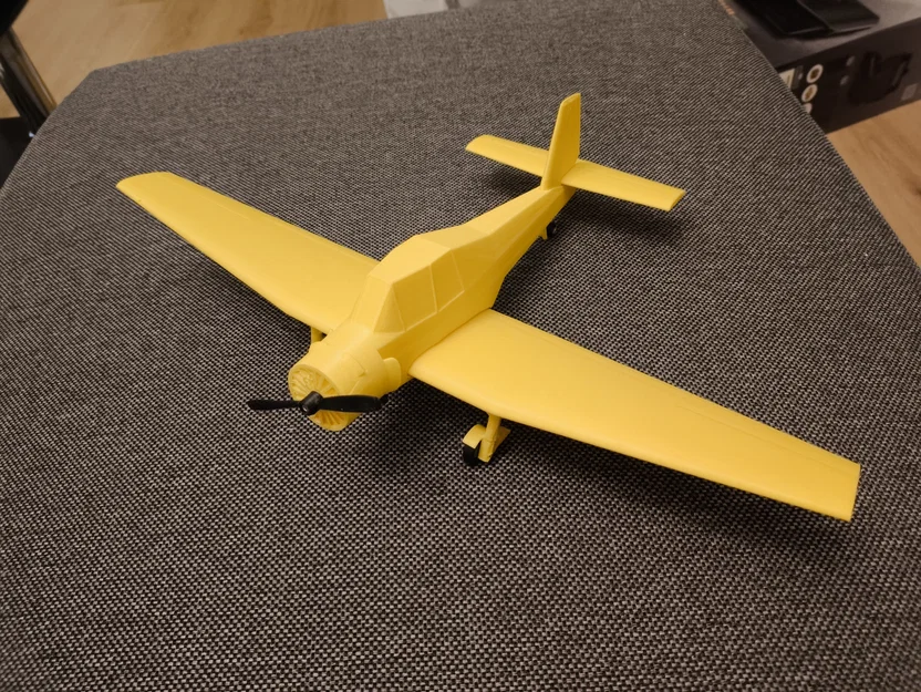 Mô hình máy bay Zlin Z37 - Đồ chơi in 3D Bumblebee cực chất - Image 8