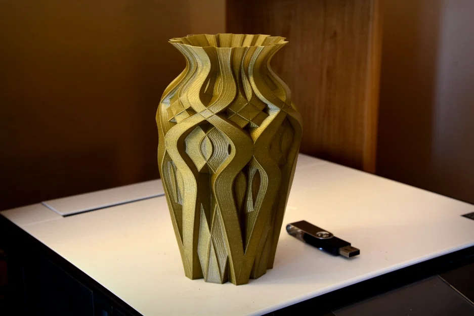 Bình hoa trang trí Vase 888 - Image 1